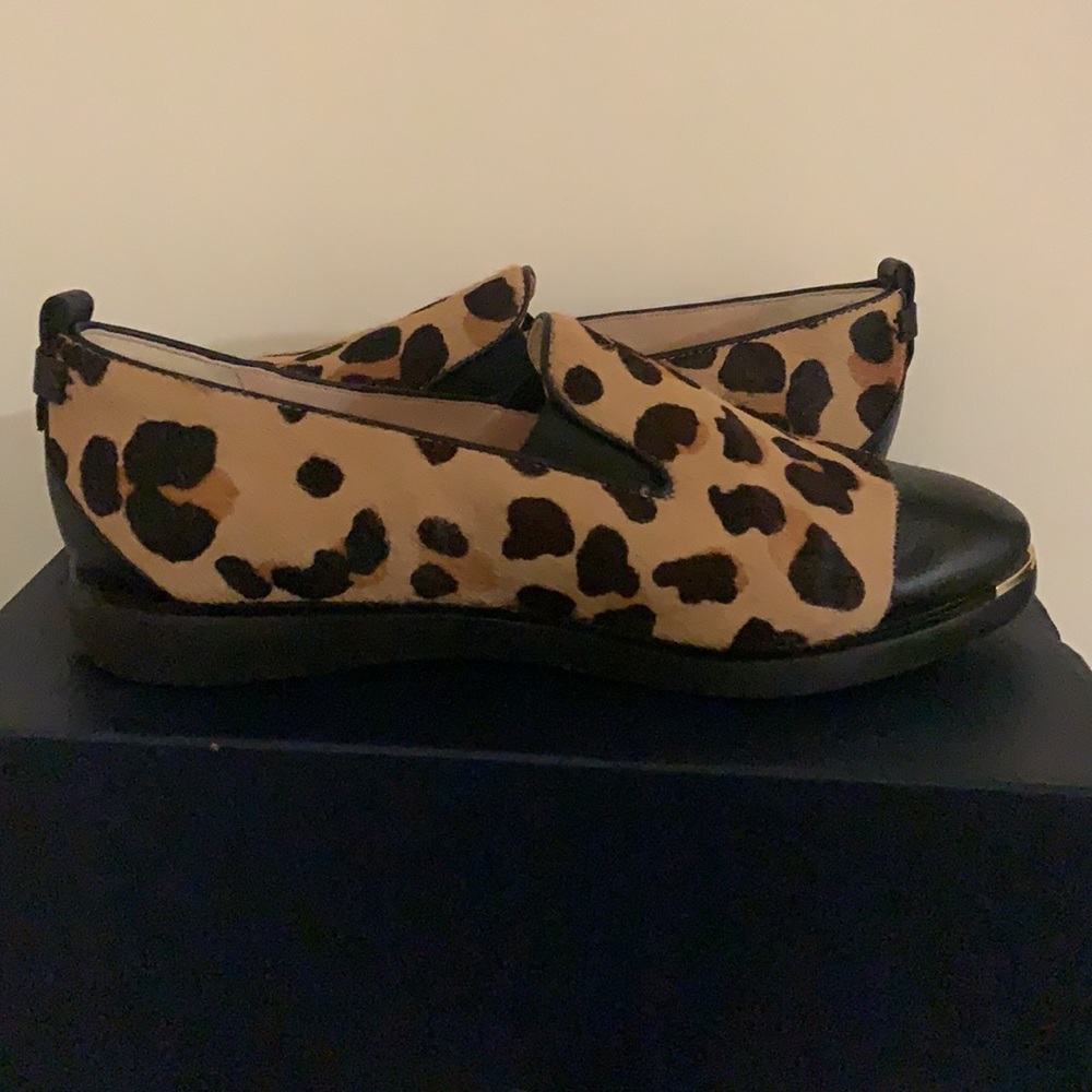 Cole haan loafers leopard pattern suede/fabric material